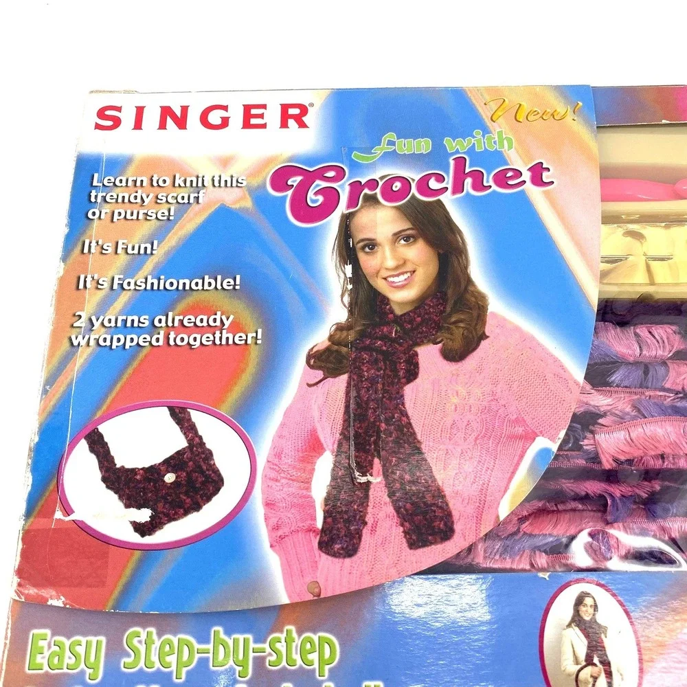 Singer Fun with Crochet Trendy Scarf Purse Fashion Kit New